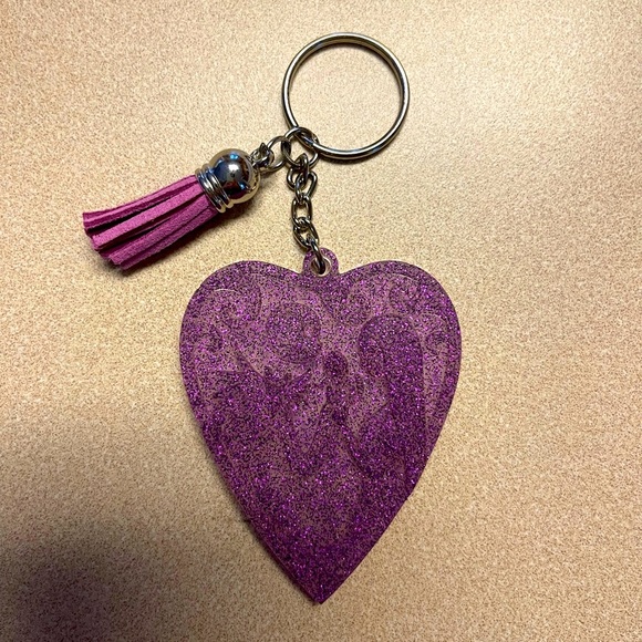 🎉HP🎉 Handmade Halloween Keychain- Jack & Sally/ The Nightmare Before Christmas - Picture 2 of 7